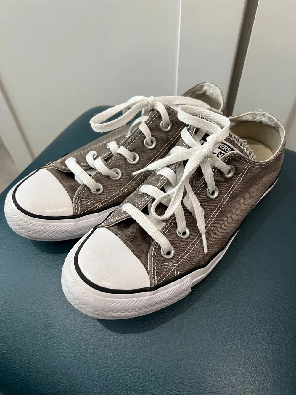 Converse Kids Low-Top Sneakers in Brown with White Accents